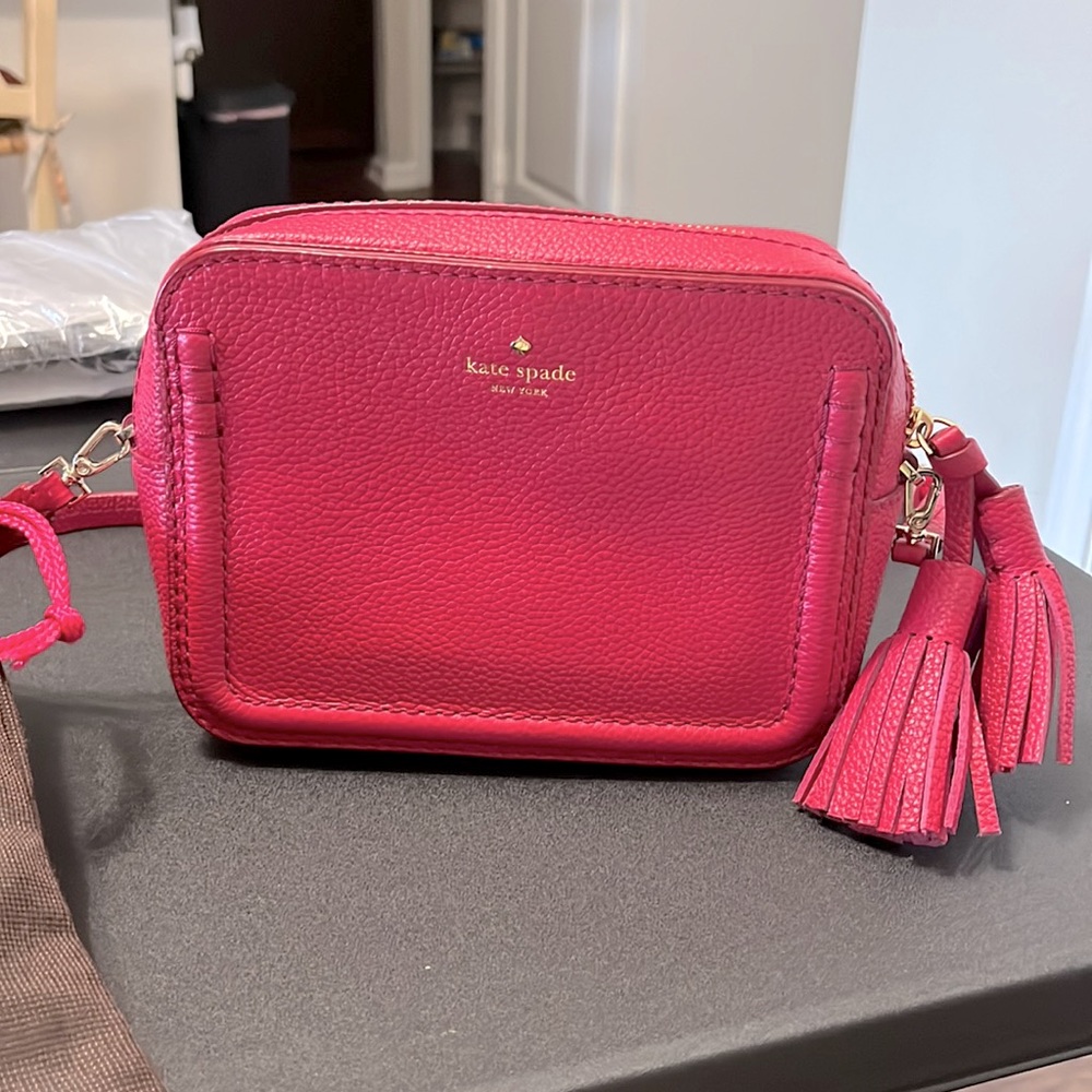 Kate Spade crossbody fuchsia leather bag with original dust bag